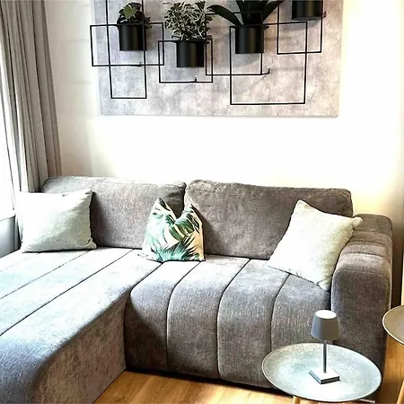 Wohlfuehlapartment In Vor Den Toren Salzburg